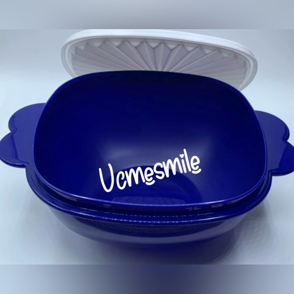 Tupperware Sapphire Blue Servalier Bowl - Picture 2 of 4